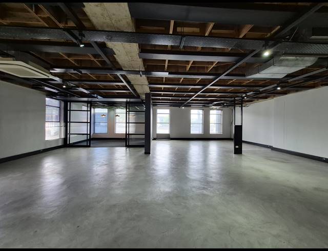 239M² OFFICE TO LET IN HYDE PARK